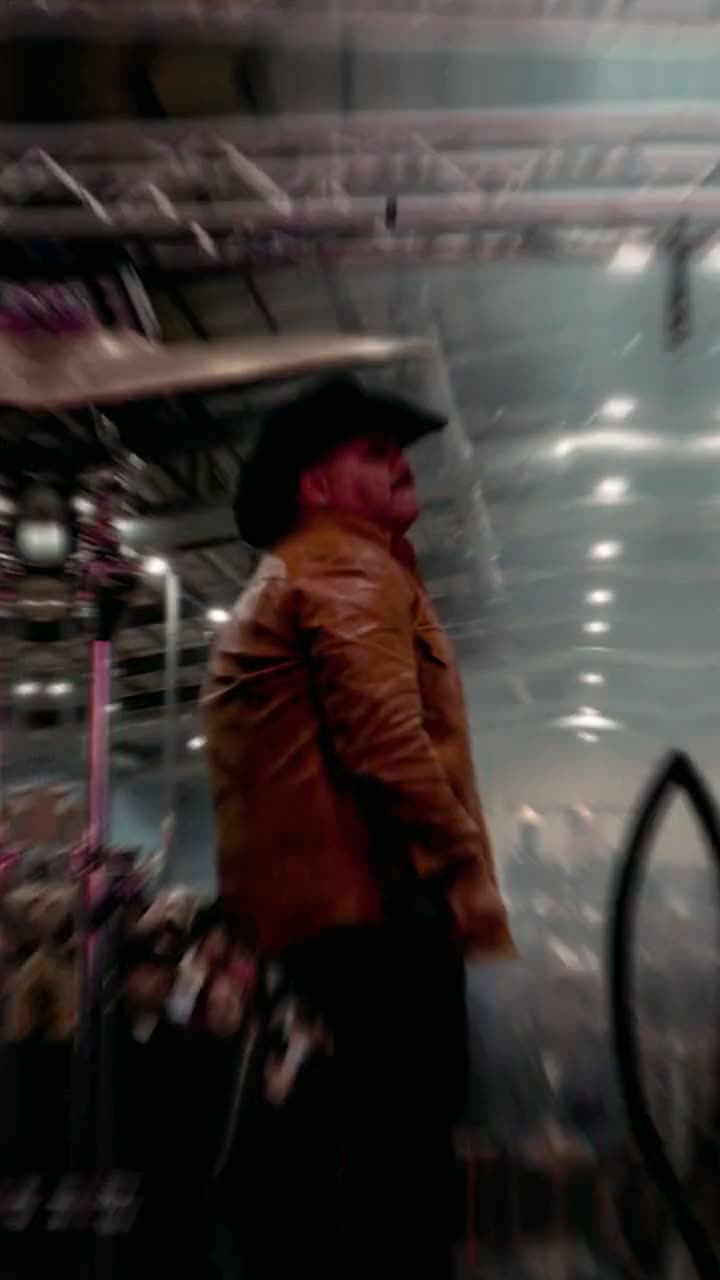 Vertical music event video